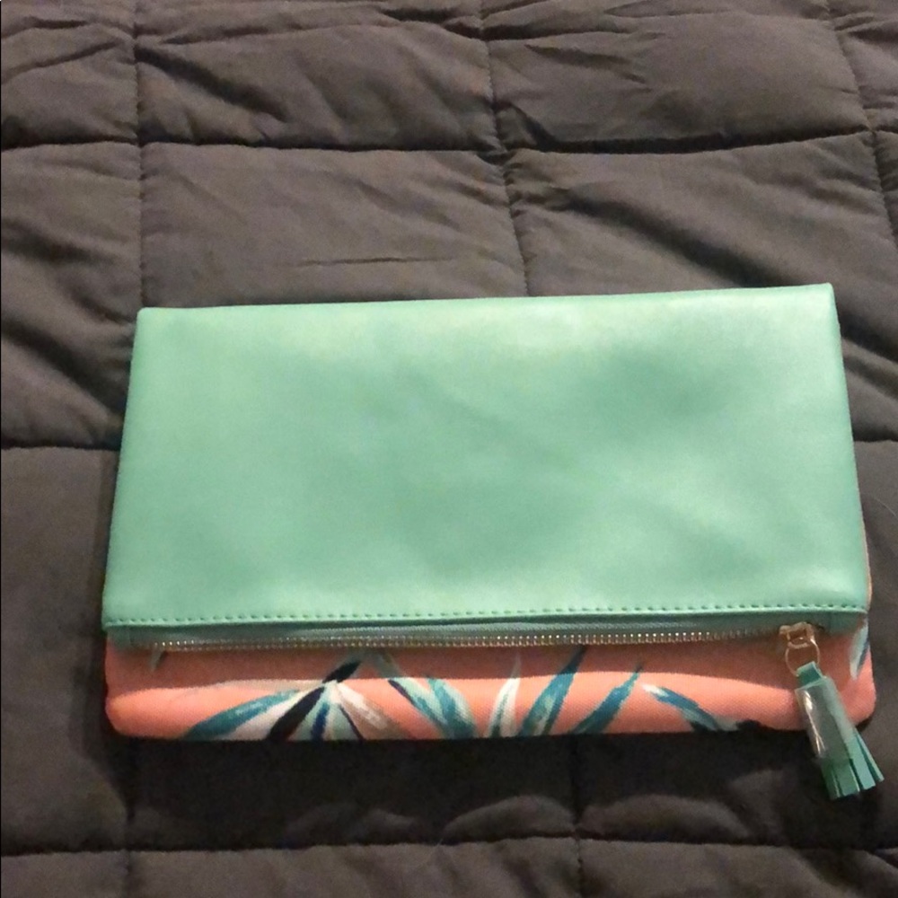 NWOT rachel pally reversible clutch